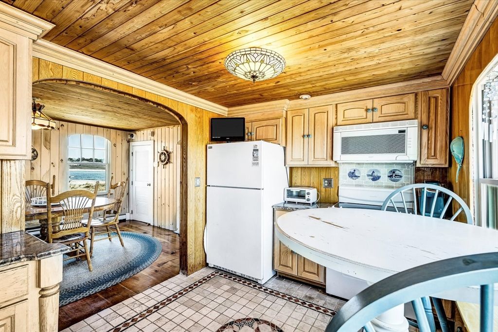 Dining room, Interior, Kitchen, Wooden Ceilings, Wood Texture Flooring, Wooden Walls