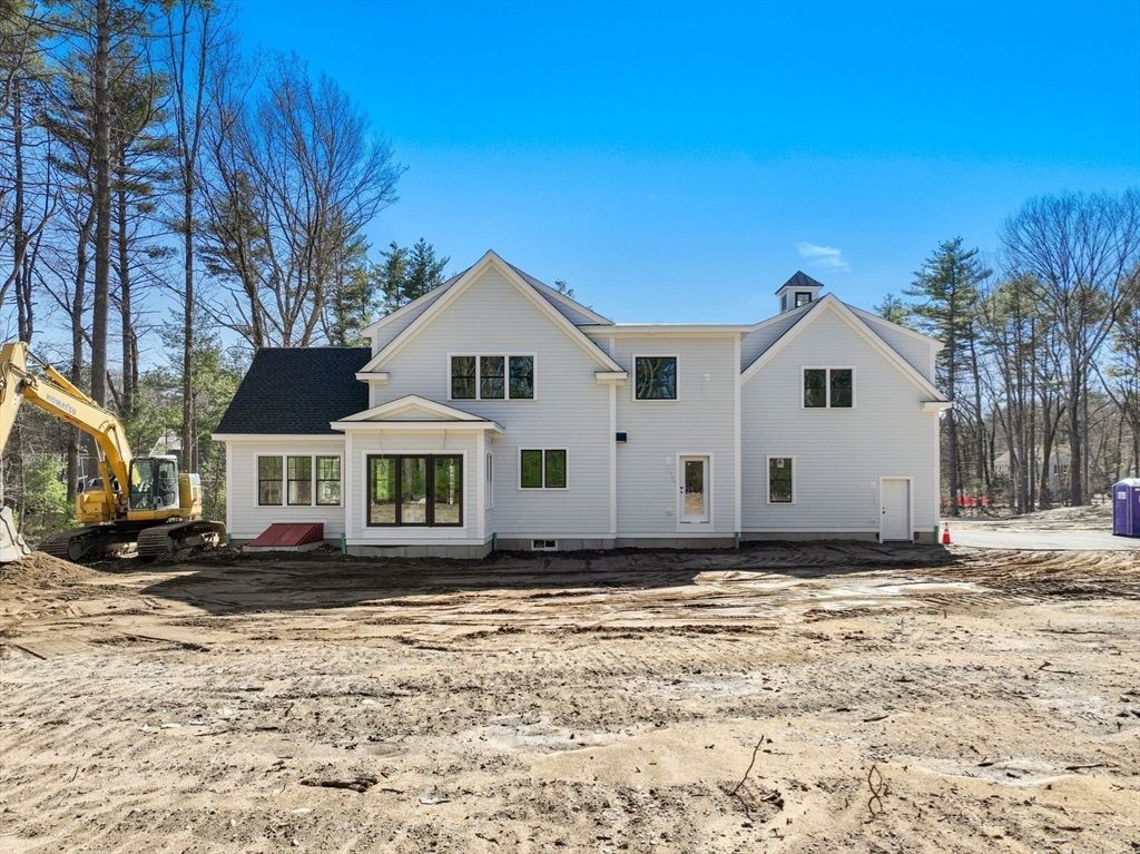 Backyard, Exterior, Facade, Playground, Farmhouse