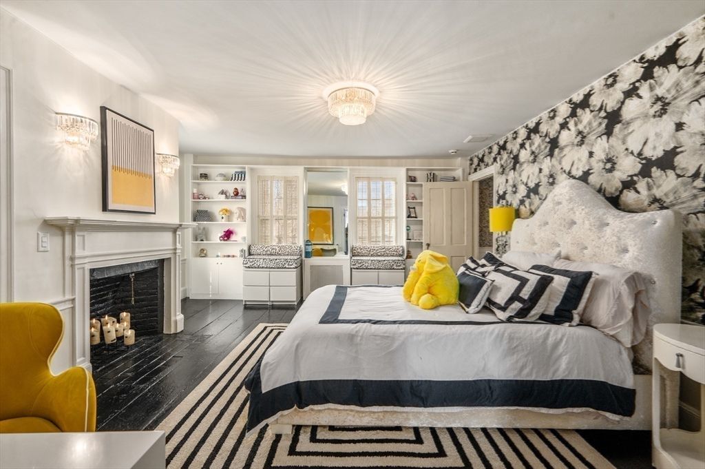 Bedroom, Fireplace, Interior, Wood Texture Flooring