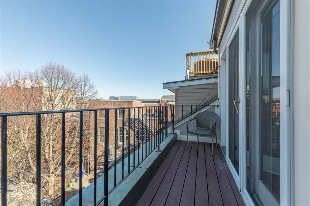 Exterior, Wood Texture Flooring