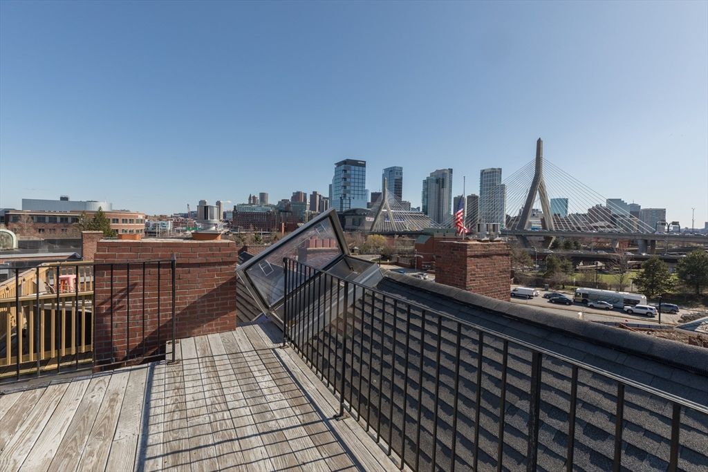 Exterior, Other, Skyline