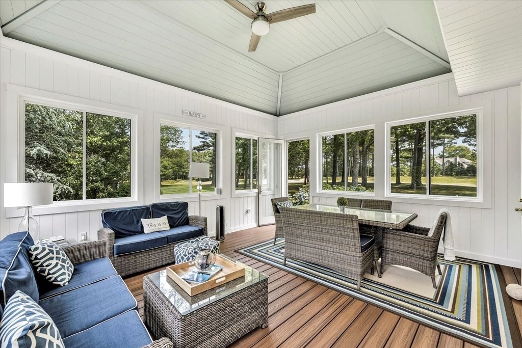Dining room, Interior, Living room, Sun Room, Wood Texture Flooring