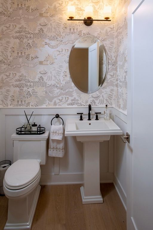 Bathroom, Interior, Wood Texture Flooring