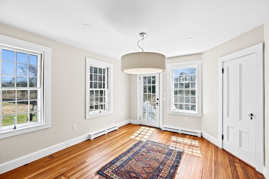 Empty room, Interior, Pendant Lights, Recessed Lighting, Wood Texture Flooring