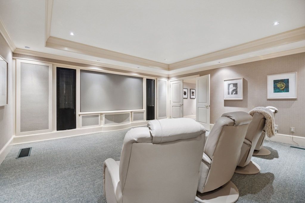 Interior, Projection Screen, Recessed Lighting, Theatre Room