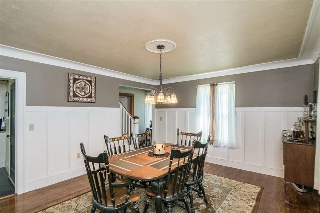 Chandelier, Dining room, Interior, Pendant Lights, Wood Texture Flooring
