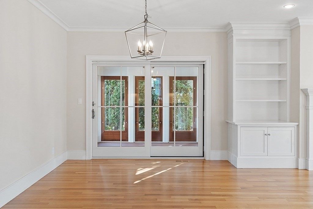 Interior, Pendant Lights, Recessed Lighting, Wood Texture Flooring