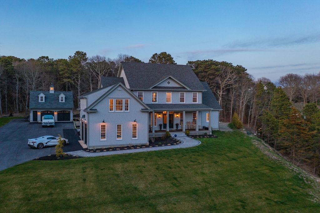 Backyard, Exterior, Facade, Farmhouse