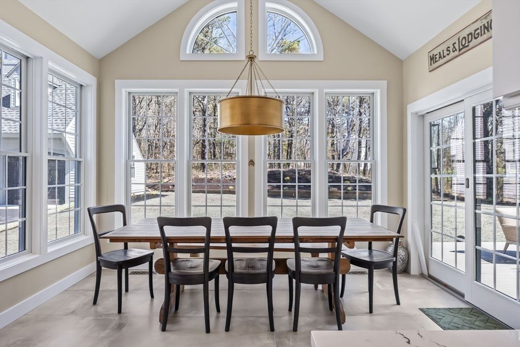 Dining room, Interior, Pendant Lights