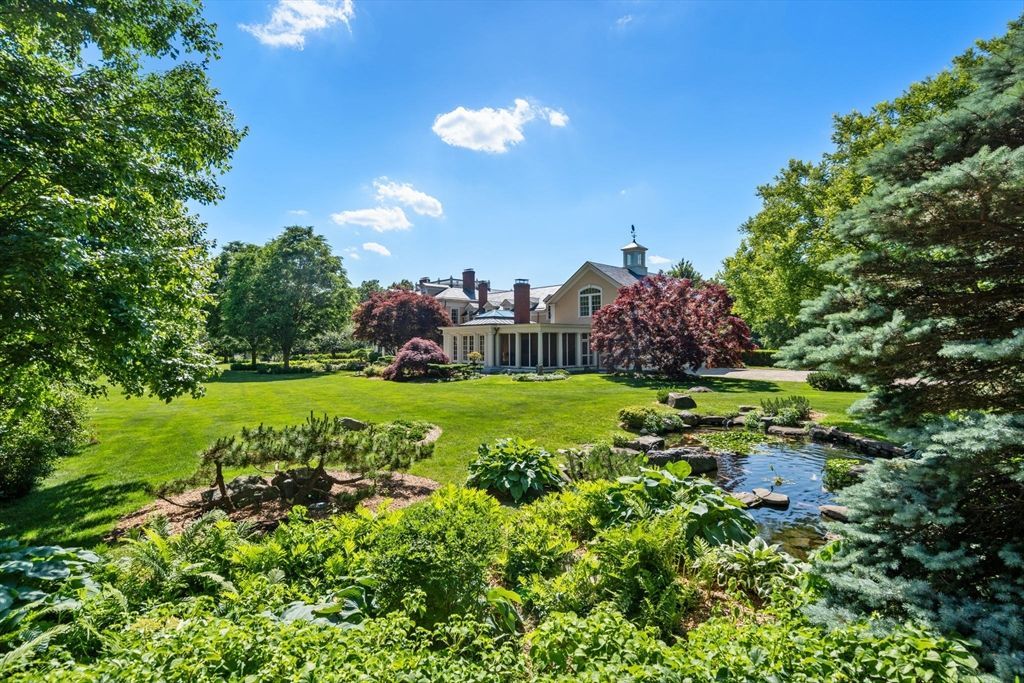 Backyard, Exterior, Lake