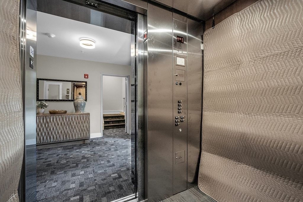 Elevator, Interior