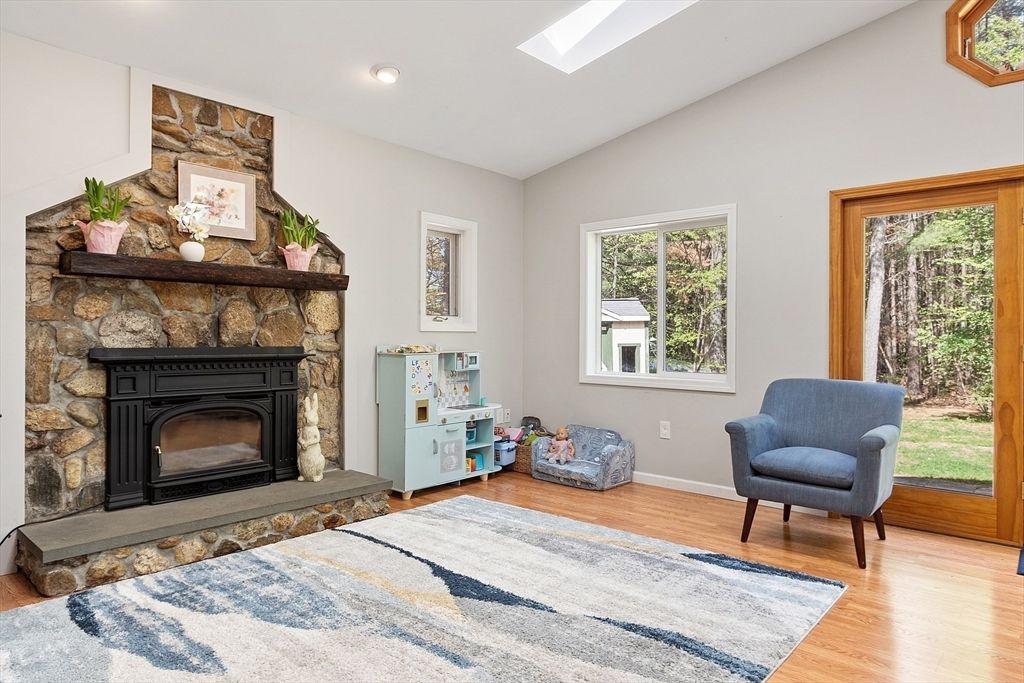Fireplace, Interior, Recessed Lighting, Wood Texture Flooring