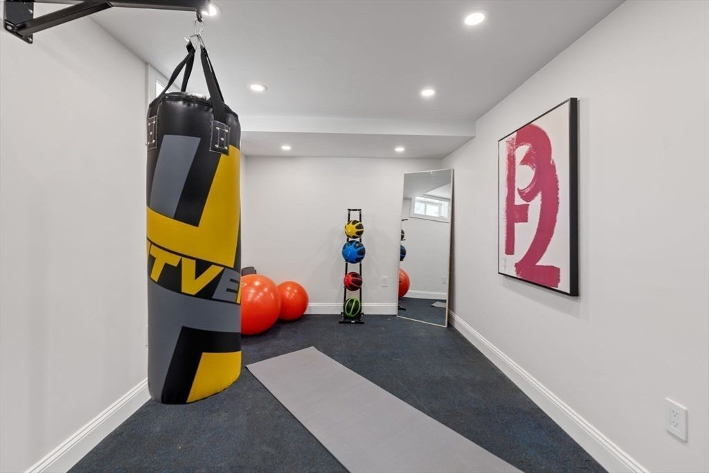 Fitness Equipment, Interior, Recessed Lighting