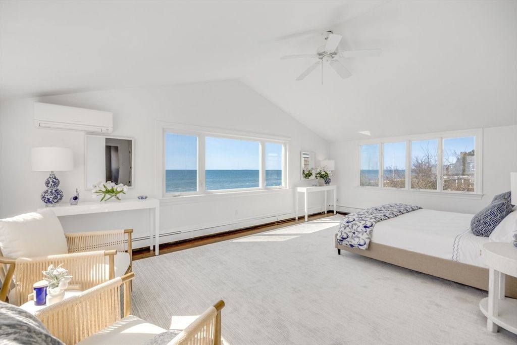 Bedroom, Interior, Water