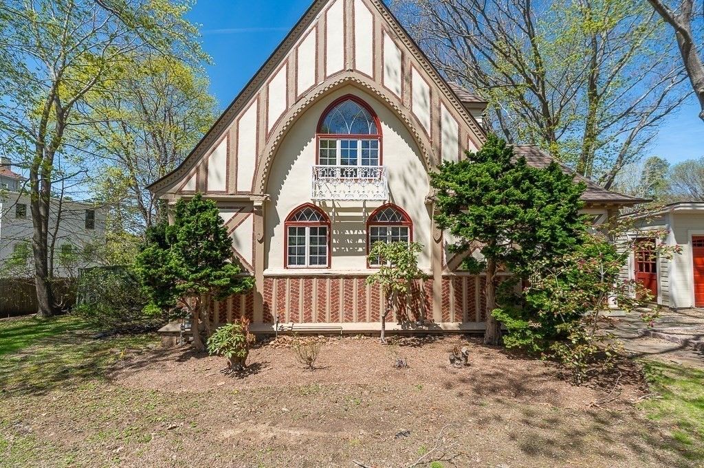 Backyard, Detached Garage, Exterior