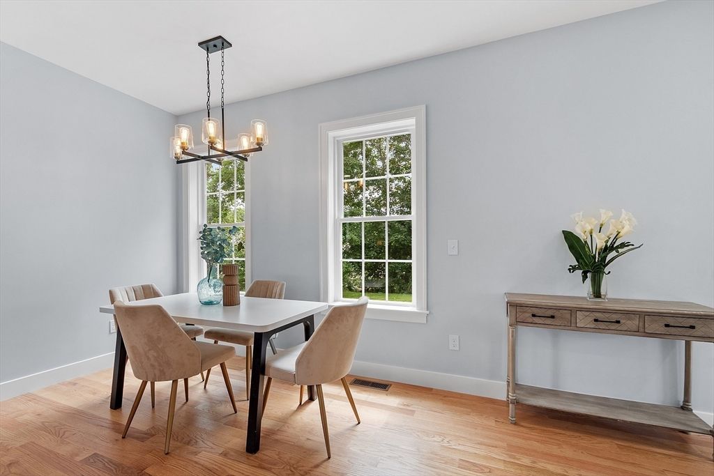 Chandelier, Dining room, Interior, Pendant Lights, Wood Texture Flooring