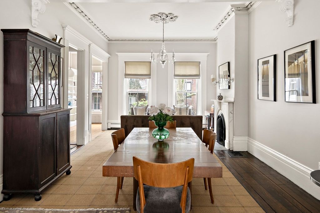 Chandelier, Dining room, Fireplace, Interior, Pendant Lights, Wood Texture Flooring