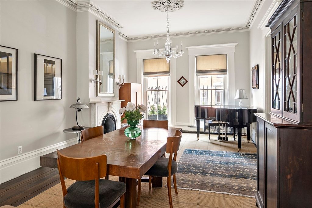 Chandelier, Dining room, Fireplace, Interior, Pendant Lights, Piano, Wood Texture Flooring