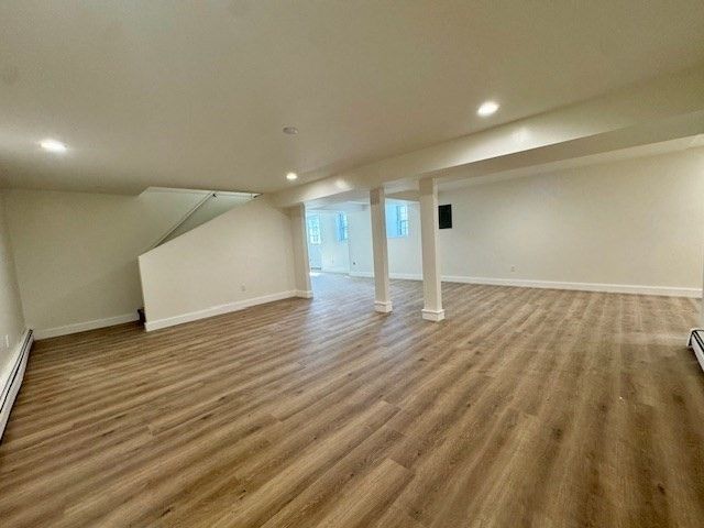 Empty room, Interior, Recessed Lighting, Wood Texture Flooring