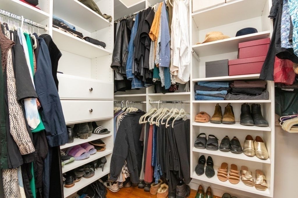Interior, Walk-in Closets
