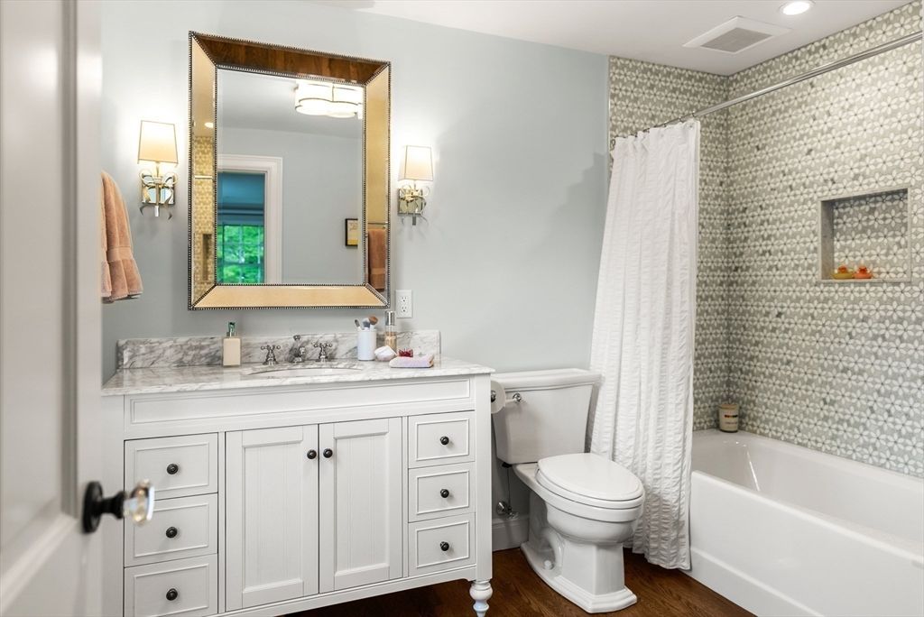 Bathroom, Interior, Wood Texture Flooring