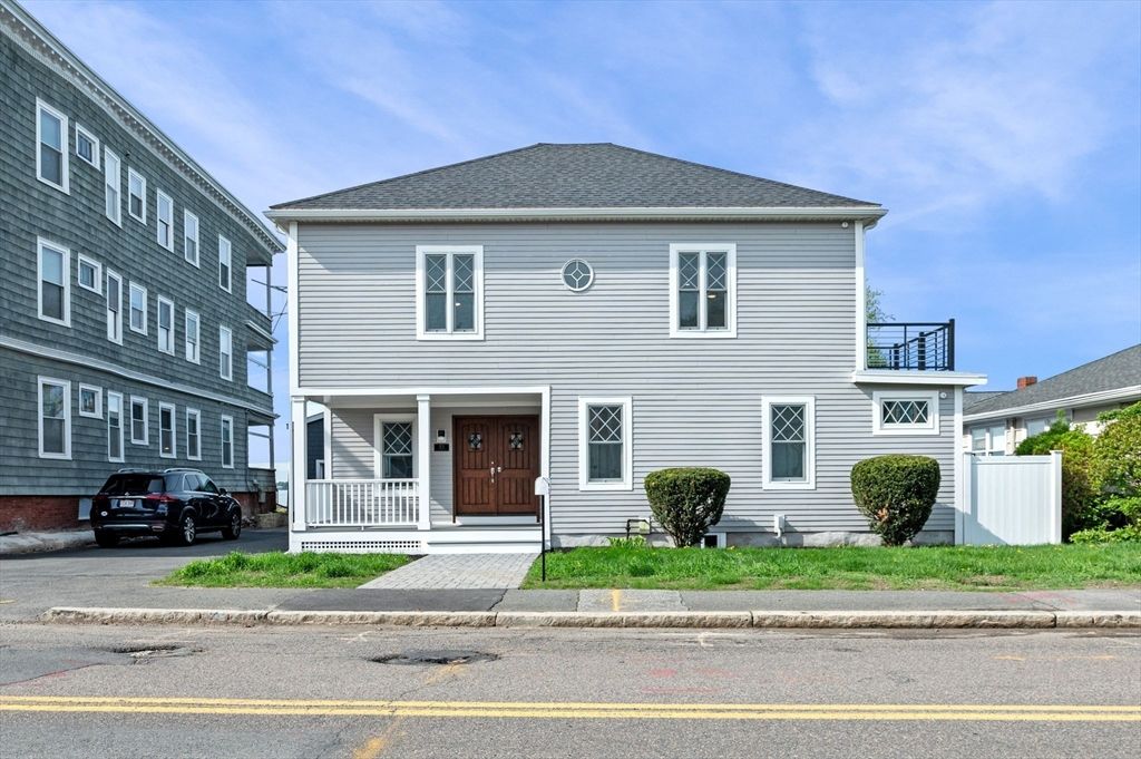 Exterior, Facade, Georgian