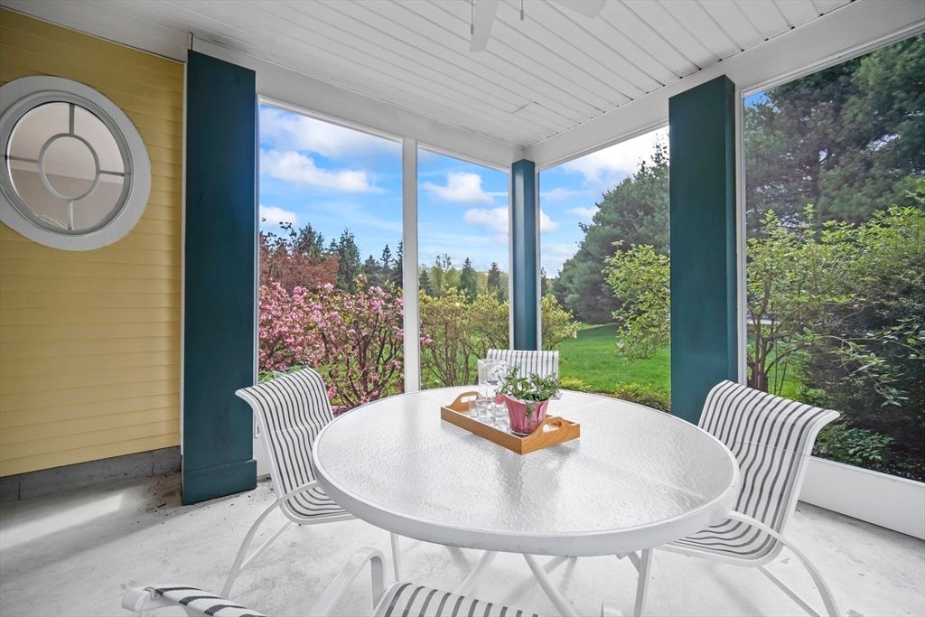 Dining room, Interior, Sun Room