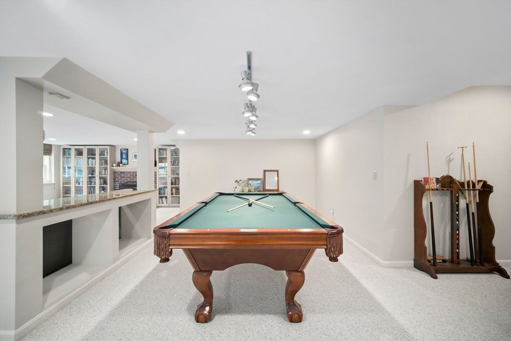 Billiard Table, Game Room, Interior, Recessed Lighting