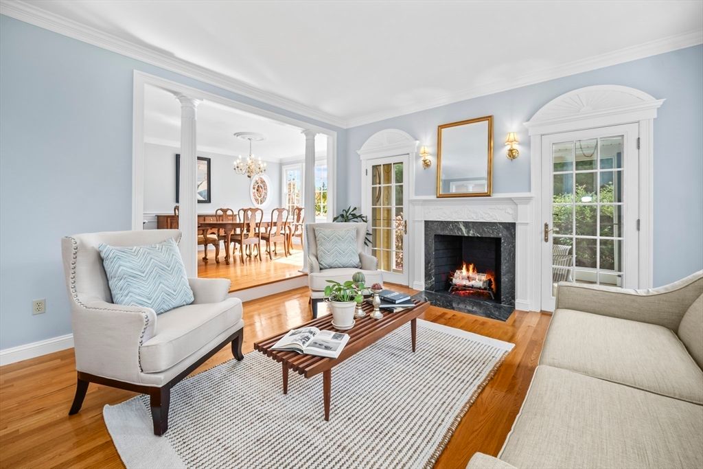 Chandelier, Dining room, Fireplace, Interior, Living room, Wood Texture Flooring