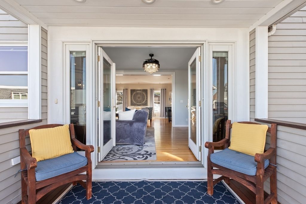 Exterior, Wood Texture Flooring
