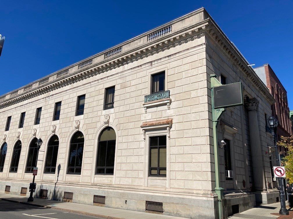 Exterior, Facade, Chicago School