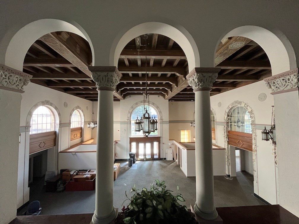 Chandelier, Interior, Pendant Lights, Wooden Beams