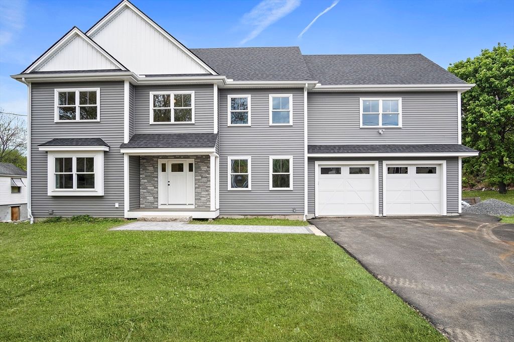 Attached, Exterior, Facade, Rowhouse