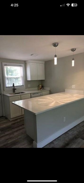 Interior, Kitchen, Pendant Lights, Wood Texture Flooring