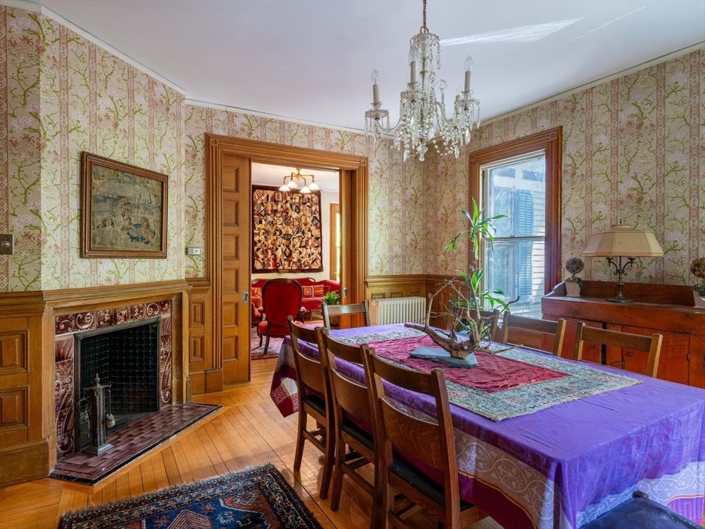 Chandelier, Dining room, Fireplace, Interior, Wood Texture Flooring
