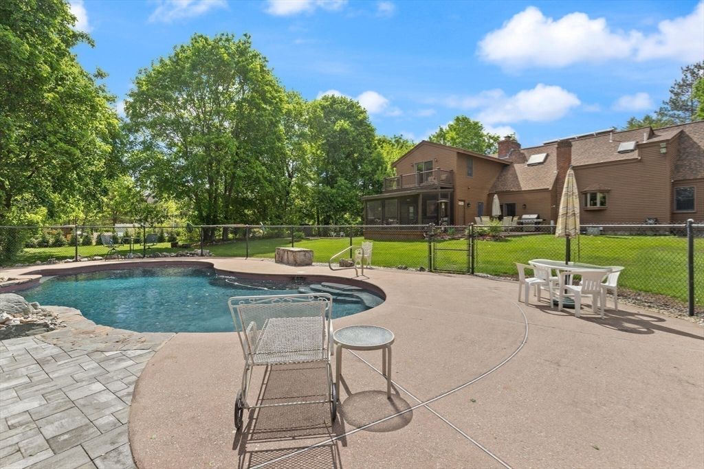 Backyard, Exterior, Pool
