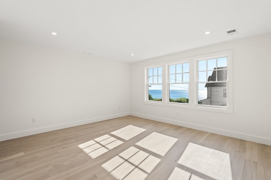 Empty room, Interior, Recessed Lighting, Water, Wood Texture Flooring