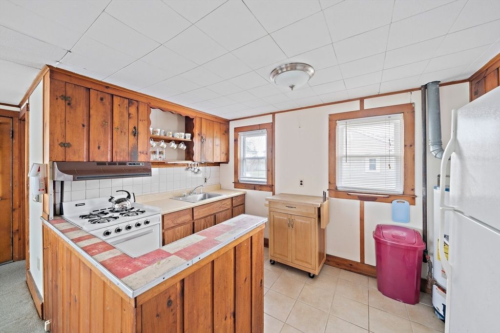 Interior, Kitchen, Tile Countertops