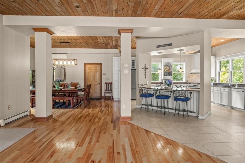 Chandelier, Dining room, Interior, Kitchen, Pendant Lights, Wooden Ceilings, Wood Texture Flooring
