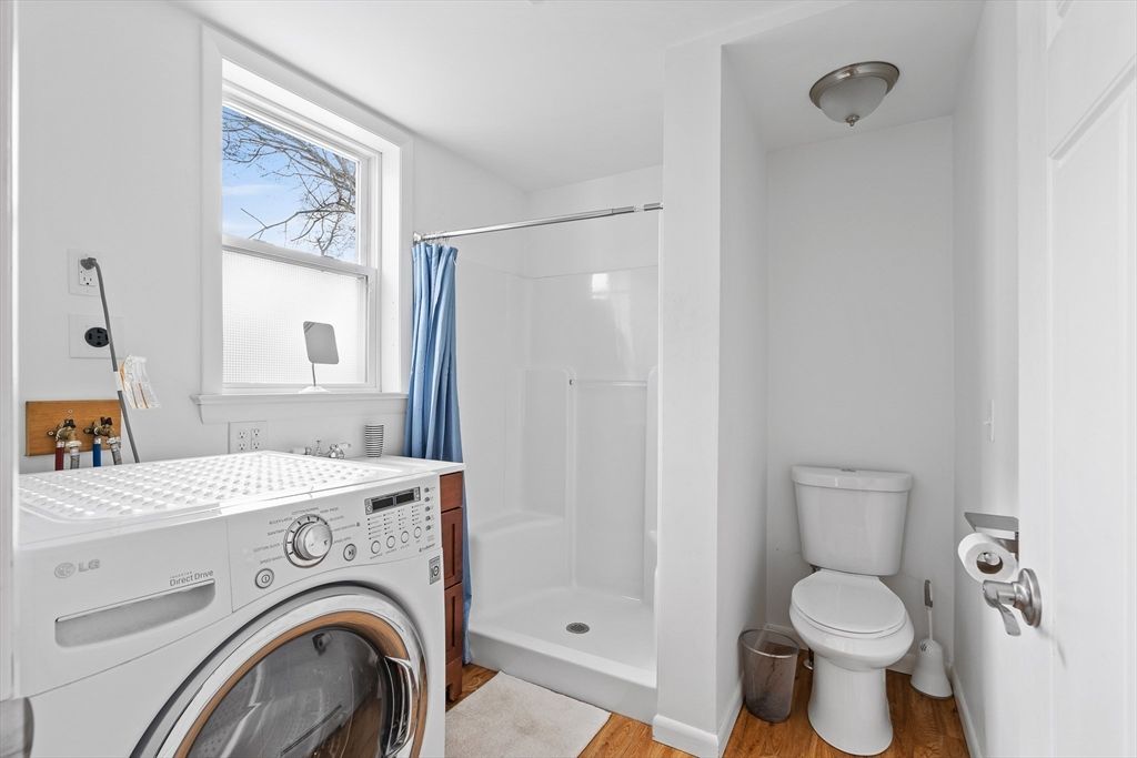 Bathroom, Interior, Washer, Wood Texture Flooring
