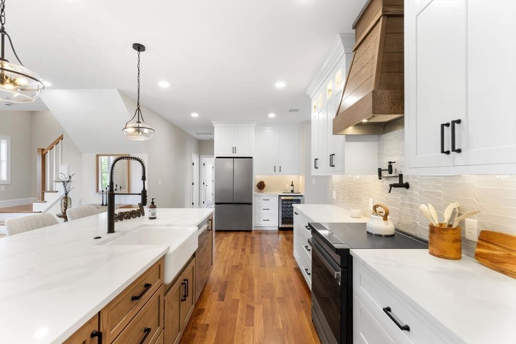 Interior, Kitchen, Pendant Lights, Recessed Lighting, Wood Texture Flooring