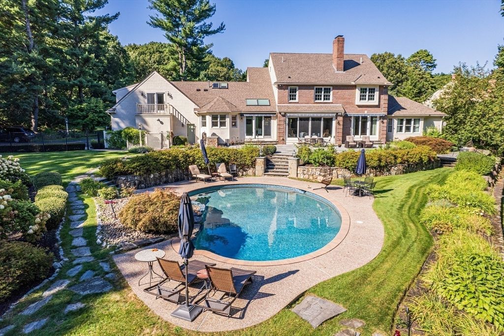 Backyard, Exterior, Pool