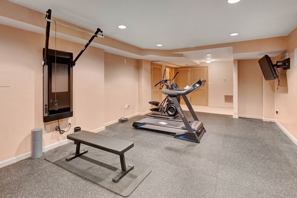 Fitness Equipment, Interior, Recessed Lighting