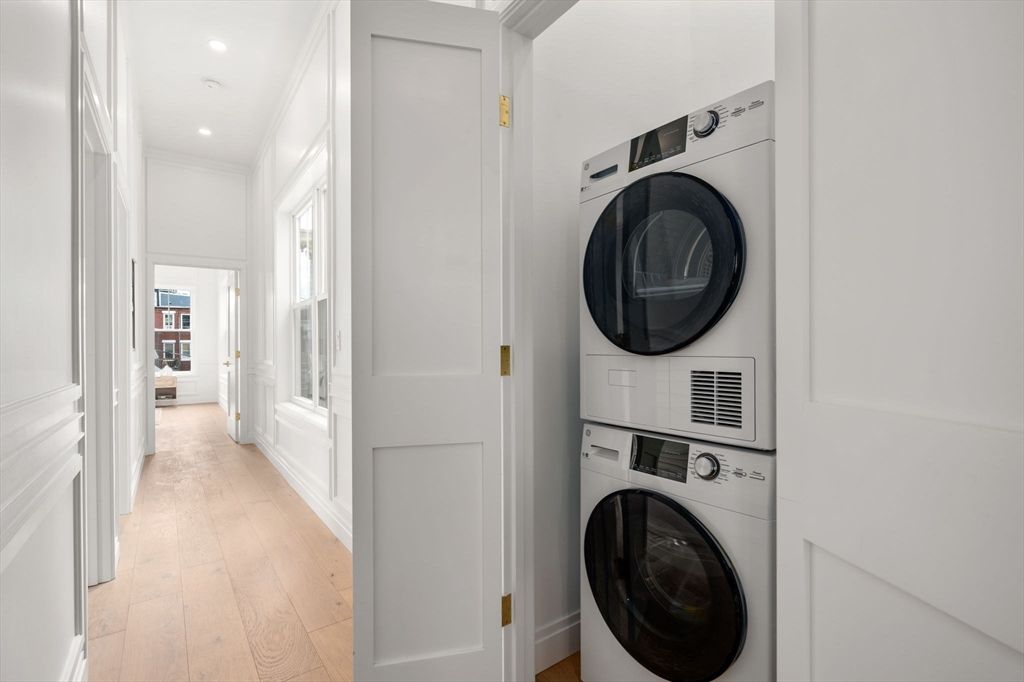Interior, Recessed Lighting, Utility Closets, Washer, Wood Texture Flooring