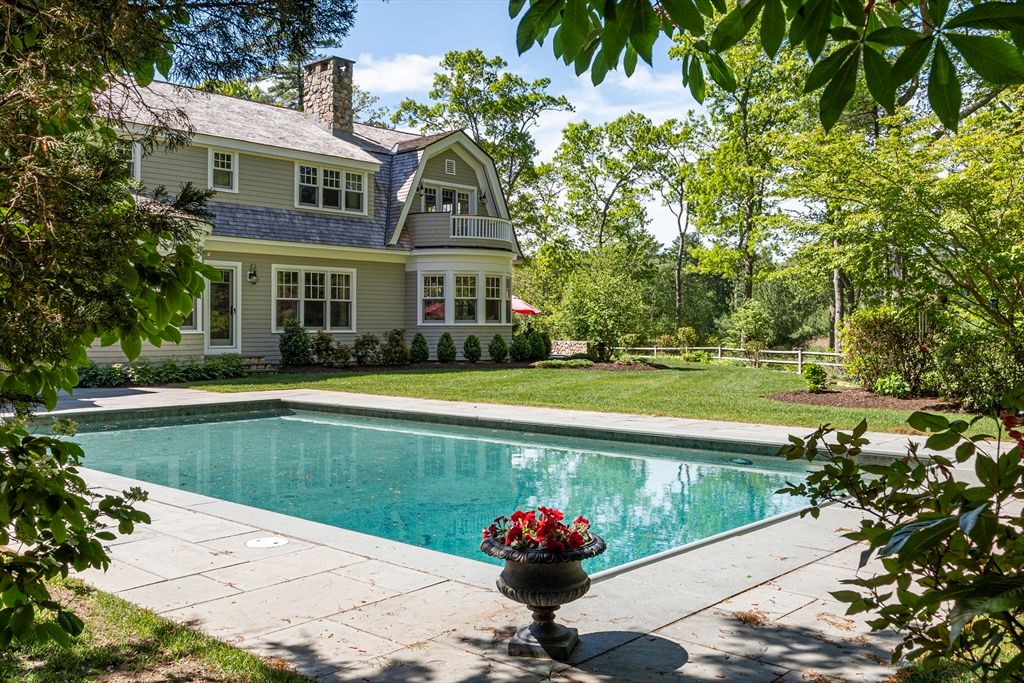 Backyard, Exterior, Pool