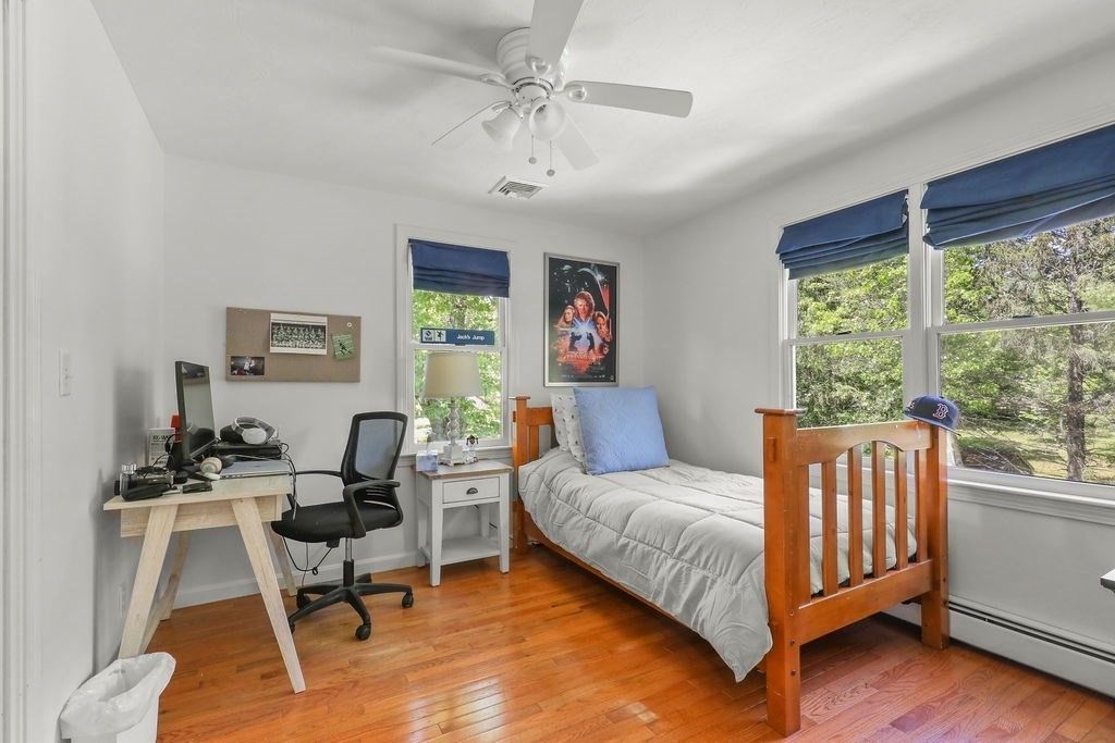 Bedroom, Home Office, Interior, Wood Texture Flooring
