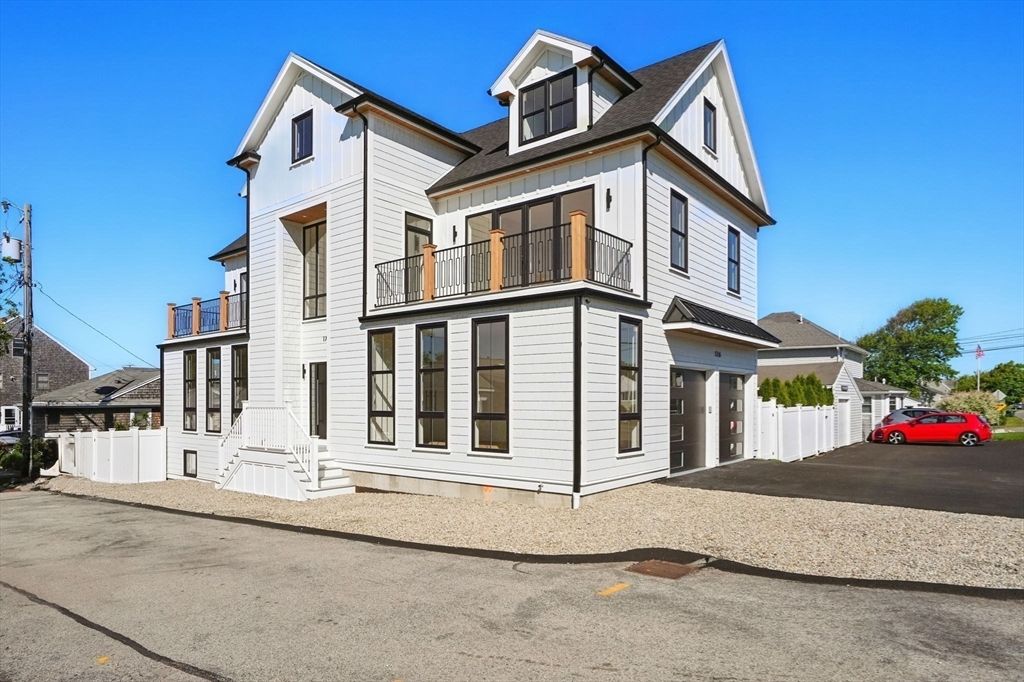 Attached, Detached Garage, Exterior, Facade, Farmhouse