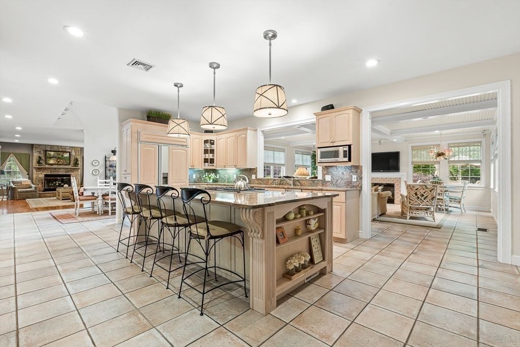 Dining room, Fireplace, Interior, Kitchen, Pendant Lights, Recessed Lighting