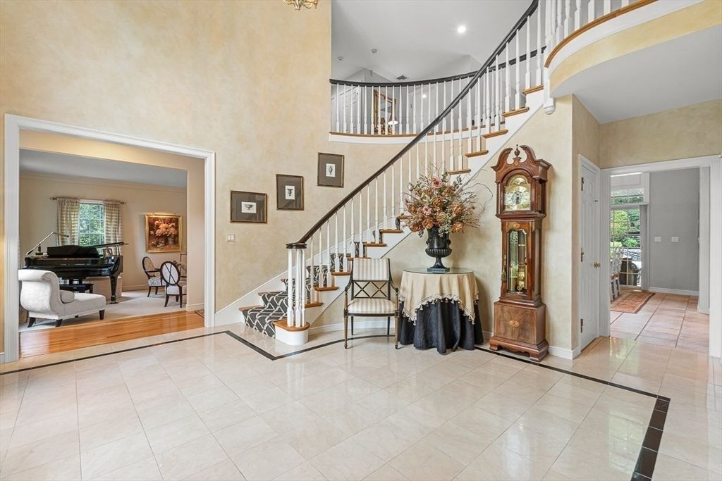 Interior, Piano, Recessed Lighting