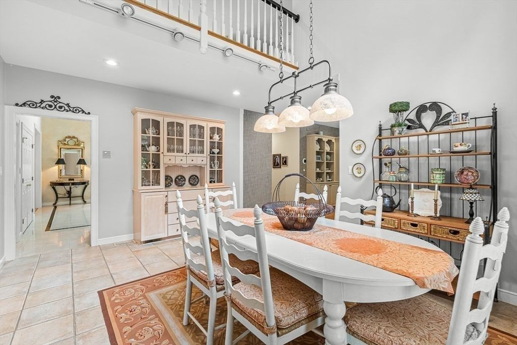 Dining room, Interior, Kitchen, Pendant Lights, Recessed Lighting